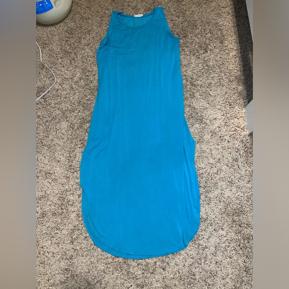 Zenana large floor length sleeveless dress slits to knees curved hem - Picture 1 of 5